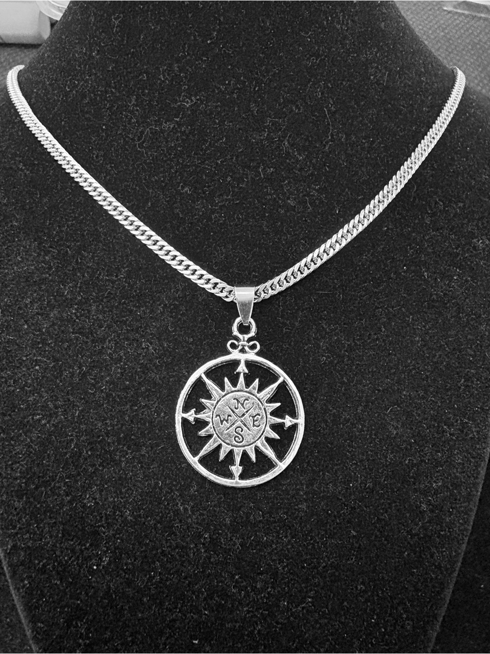 Men’s Compass Pendant Necklace